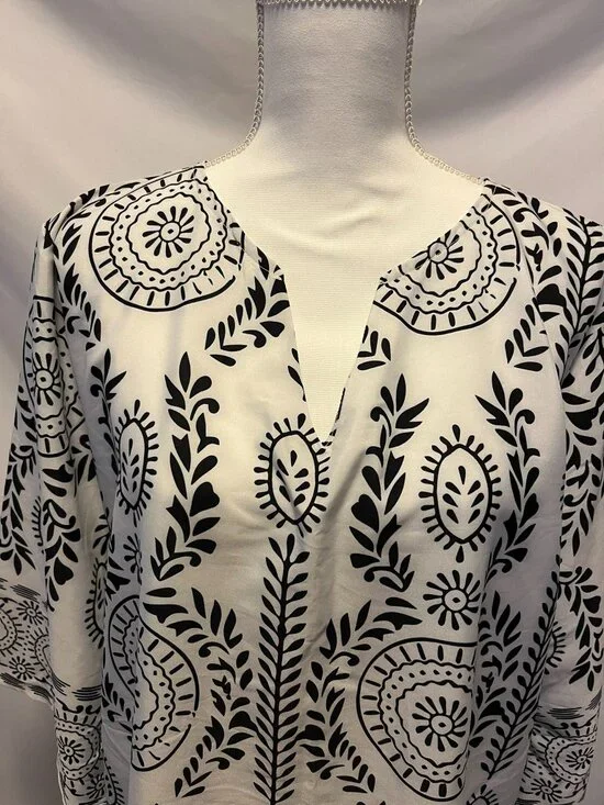 XIIX Graphic Trailing Leaf Kaftan – One Size – NWT - Picture 10 of 14